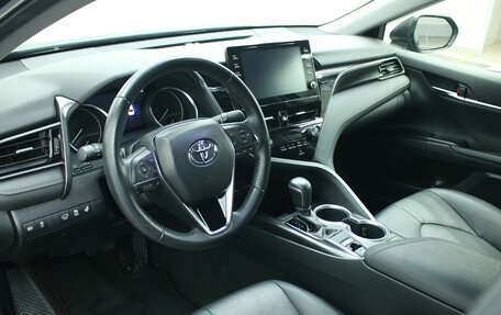 Toyota Camry, 2023 год, 3 800 000 рублей, 17 фотография