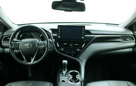 Toyota Camry, 2023 год, 3 800 000 рублей, 16 фотография