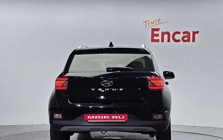 Hyundai Venue I, 2022 год, 1 300 000 рублей, 4 фотография