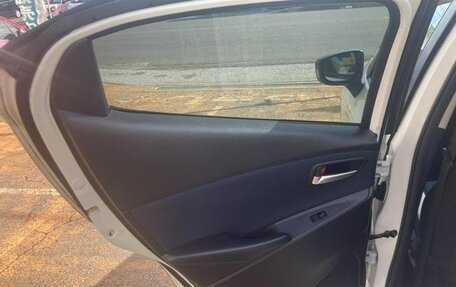 Mazda Demio IV, 2015 год, 957 000 рублей, 32 фотография