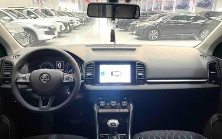 Skoda Karoq I, 2021 год, 1 800 000 рублей, 7 фотография