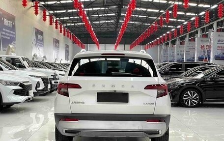 Skoda Karoq I, 2021 год, 1 800 000 рублей, 5 фотография