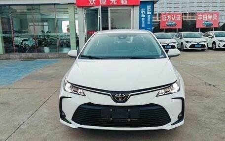 Toyota Corolla, 2023 год, 1 300 000 рублей, 2 фотография