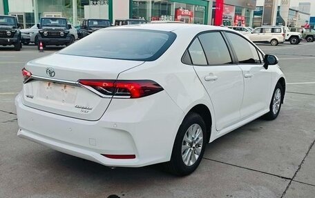 Toyota Corolla, 2023 год, 1 300 000 рублей, 4 фотография