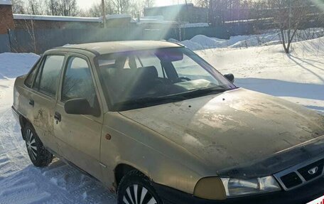 Daewoo Nexia I рестайлинг, 2002 год, 70 000 рублей, 1 фотография