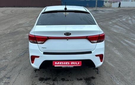 KIA Rio IV, 2017 год, 1 300 000 рублей, 5 фотография