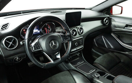 Mercedes-Benz GLA, 2019 год, 2 699 585 рублей, 11 фотография