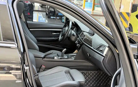 BMW 3 серия, 2018 год, 1 695 000 рублей, 8 фотография