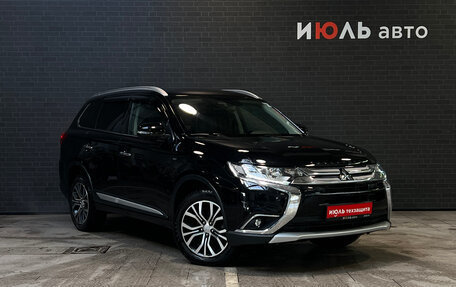 Mitsubishi Outlander III рестайлинг 3, 2017 год, 2 900 000 рублей, 3 фотография