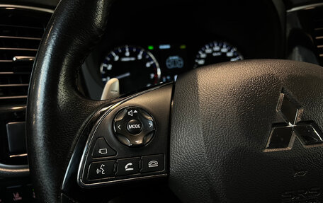 Mitsubishi Outlander III рестайлинг 3, 2017 год, 2 900 000 рублей, 20 фотография