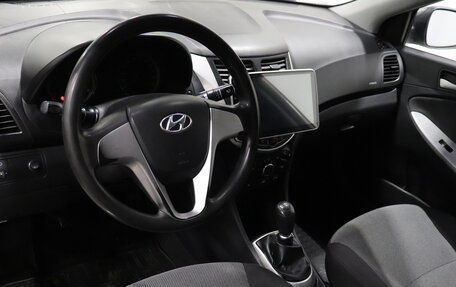 Hyundai Solaris II рестайлинг, 2011 год, 549 000 рублей, 8 фотография