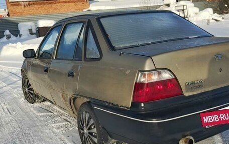 Daewoo Nexia I рестайлинг, 2002 год, 70 000 рублей, 3 фотография