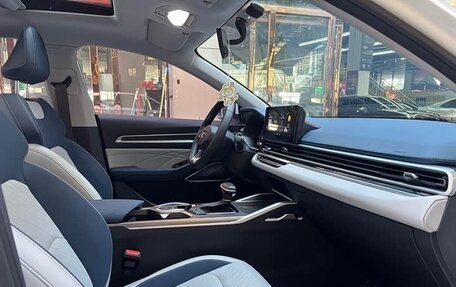 Geely Emgrand, 2023 год, 999 000 рублей, 12 фотография