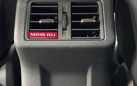 Mitsubishi Outlander III рестайлинг 3, 2022 год, 2 150 000 рублей, 15 фотография