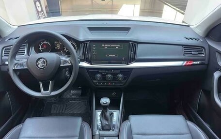 Skoda Kamiq I, 2023 год, 1 780 000 рублей, 9 фотография