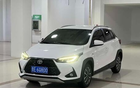 Toyota Yaris XP150 рестайлинг, 2022 год, 1 350 000 рублей, 1 фотография