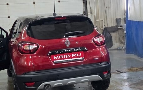 Renault Kaptur I рестайлинг, 2021 год, 1 930 000 рублей, 3 фотография