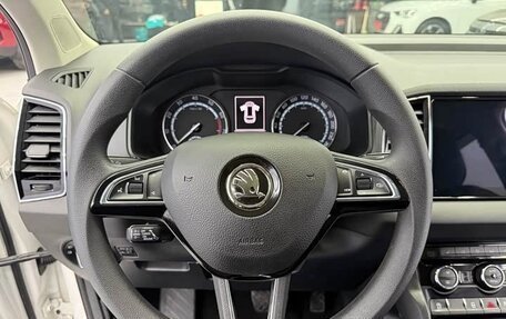 Skoda Karoq I, 2022 год, 1 960 000 рублей, 17 фотография