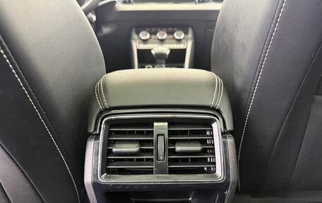 Skoda Karoq I, 2022 год, 1 960 000 рублей, 19 фотография