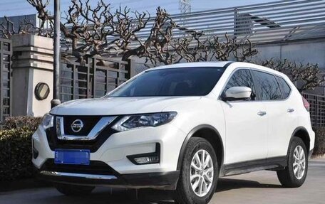Nissan X-Trail, 2022 год, 1 820 000 рублей, 2 фотография