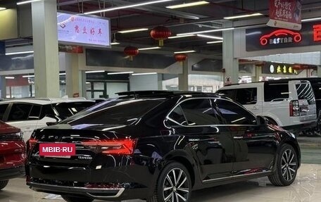 Skoda Superb III рестайлинг, 2023 год, 2 050 000 рублей, 3 фотография