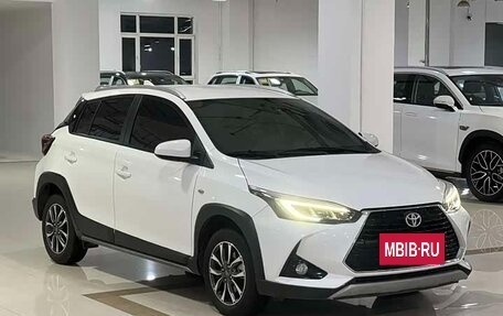 Toyota Yaris XP150 рестайлинг, 2022 год, 1 350 000 рублей, 3 фотография