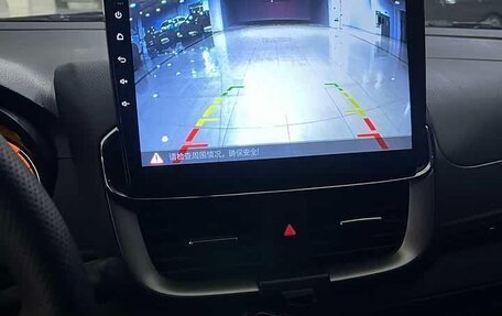 Toyota Yaris XP150 рестайлинг, 2022 год, 1 350 000 рублей, 11 фотография