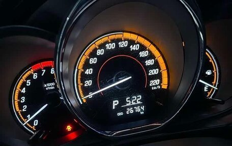 Toyota Yaris XP150 рестайлинг, 2022 год, 1 350 000 рублей, 9 фотография