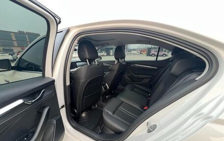 Skoda Octavia IV, 2022 год, 1 730 000 рублей, 10 фотография