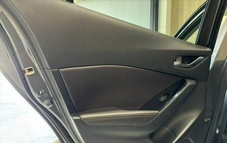 Mazda Axela, 2016 год, 1 230 000 рублей, 39 фотография