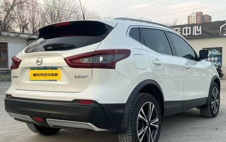 Nissan Qashqai, 2023 год, 1 800 000 рублей, 4 фотография
