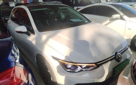 Volkswagen Golf VIII, 2022 год, 1 777 707 рублей, 3 фотография