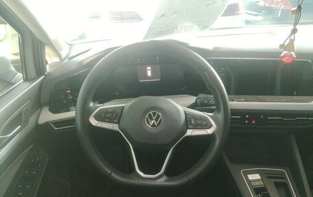 Volkswagen Golf VIII, 2022 год, 1 777 707 рублей, 12 фотография