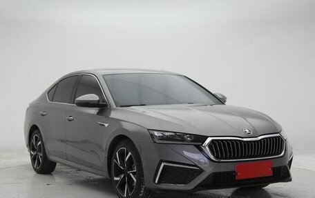 Skoda Octavia IV, 2022 год, 1 760 000 рублей, 3 фотография