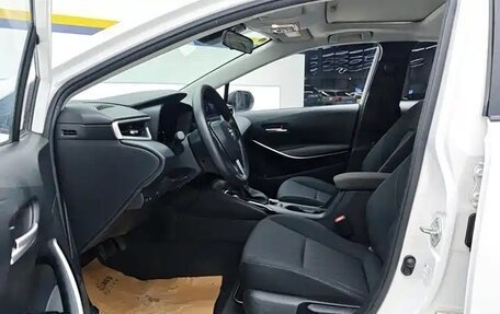 Toyota Corolla, 2023 год, 1 900 000 рублей, 10 фотография