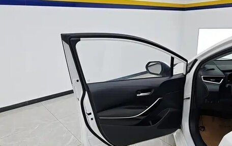 Toyota Corolla, 2023 год, 1 900 000 рублей, 14 фотография