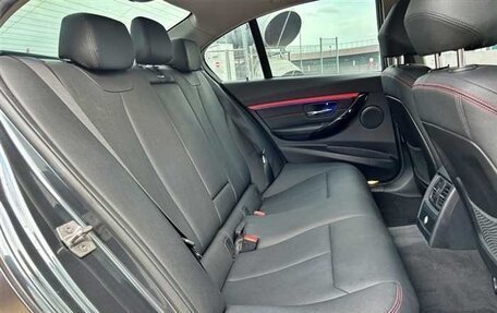 BMW 3 серия, 2015 год, 1 390 000 рублей, 16 фотография