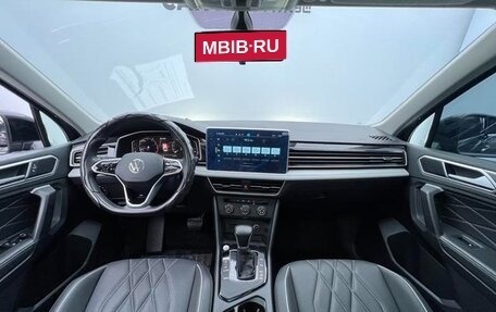 Volkswagen Tiguan II, 2023 год, 2 500 000 рублей, 5 фотография