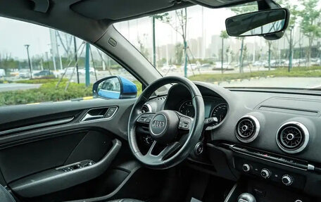 Audi A3, 2018 год, 1 460 000 рублей, 11 фотография