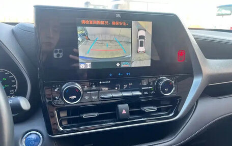 Toyota Highlander, 2022 год, 5 750 035 рублей, 16 фотография