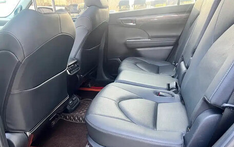 Toyota Highlander, 2022 год, 5 750 035 рублей, 11 фотография