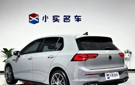 Volkswagen Golf VIII, 2023 год, 2 017 000 рублей, 4 фотография