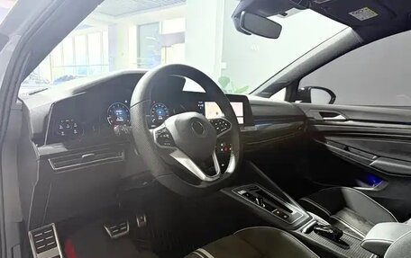 Volkswagen Golf VIII, 2023 год, 2 017 000 рублей, 8 фотография