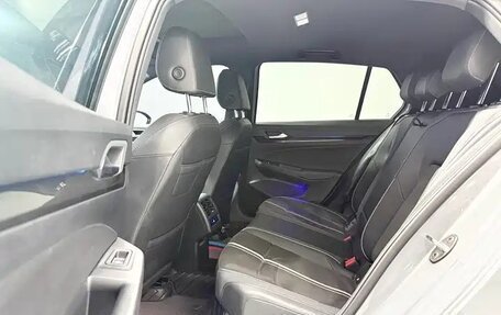 Volkswagen Golf VIII, 2023 год, 2 017 000 рублей, 13 фотография