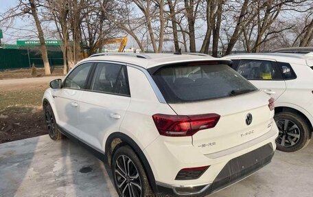 Volkswagen T-Roc I, 2021 год, 1 600 000 рублей, 5 фотография