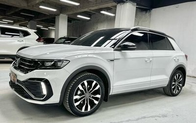 Volkswagen T-Roc I, 2022 год, 1 700 000 рублей, 1 фотография