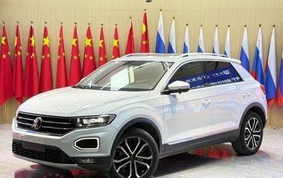 Volkswagen T-Roc I, 2022 год, 1 558 000 рублей, 1 фотография