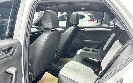 Volkswagen T-Roc I, 2022 год, 1 700 000 рублей, 9 фотография