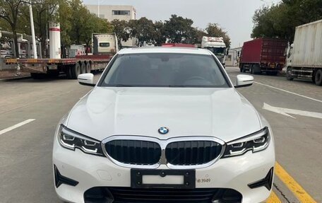 BMW 3 серия, 2022 год, 2 420 000 рублей, 1 фотография