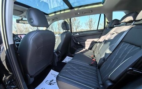 Volkswagen Tiguan II, 2023 год, 2 450 000 рублей, 10 фотография